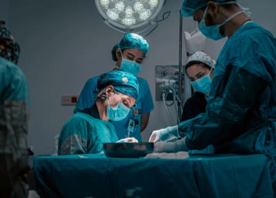 husien-bisky-ZuIucrhwHvA-unsplash